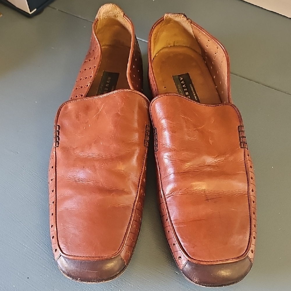 Aventura Men's Tan Leather‎ Slip-On Loafers In A Size 11M.